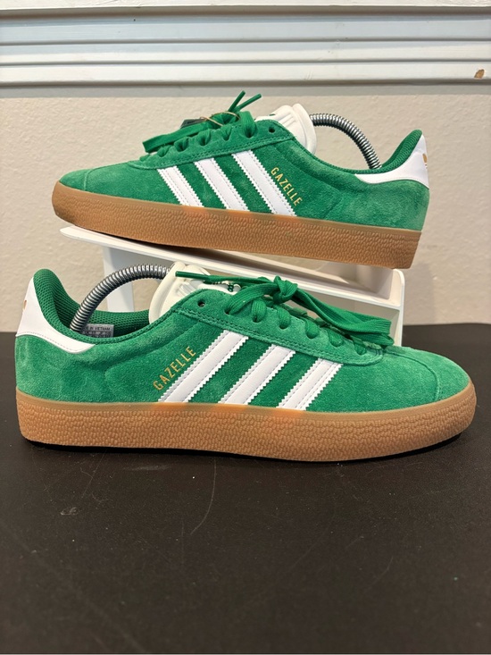 adidas Other - Adidas Gazelle ADV Green Gum Bottoms Casual Shoes JH5247 Mens Size 9.5